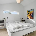 4 Bedroom Cozy In Сasa de vacaciones