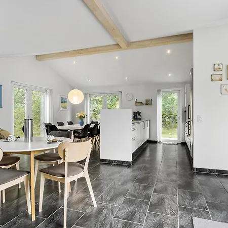 Holiday home Gorgeous In With Kitchen